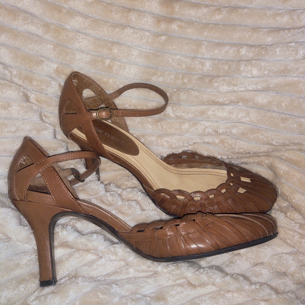 Nine west